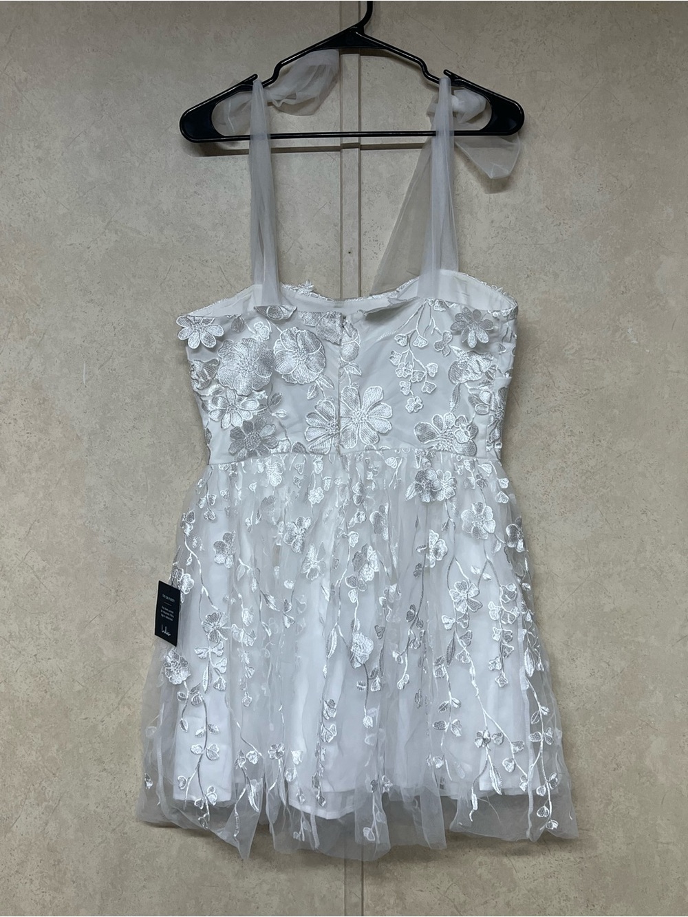 Lulus NWT classic romance white 3D floral appliqué tie strap mini dress feminine - Picture 6 of 15